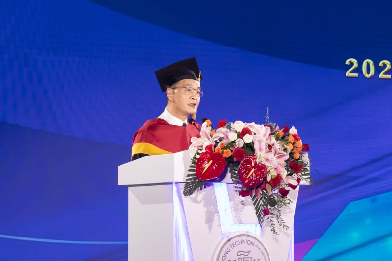 CR6_1204 (裁后).jpg